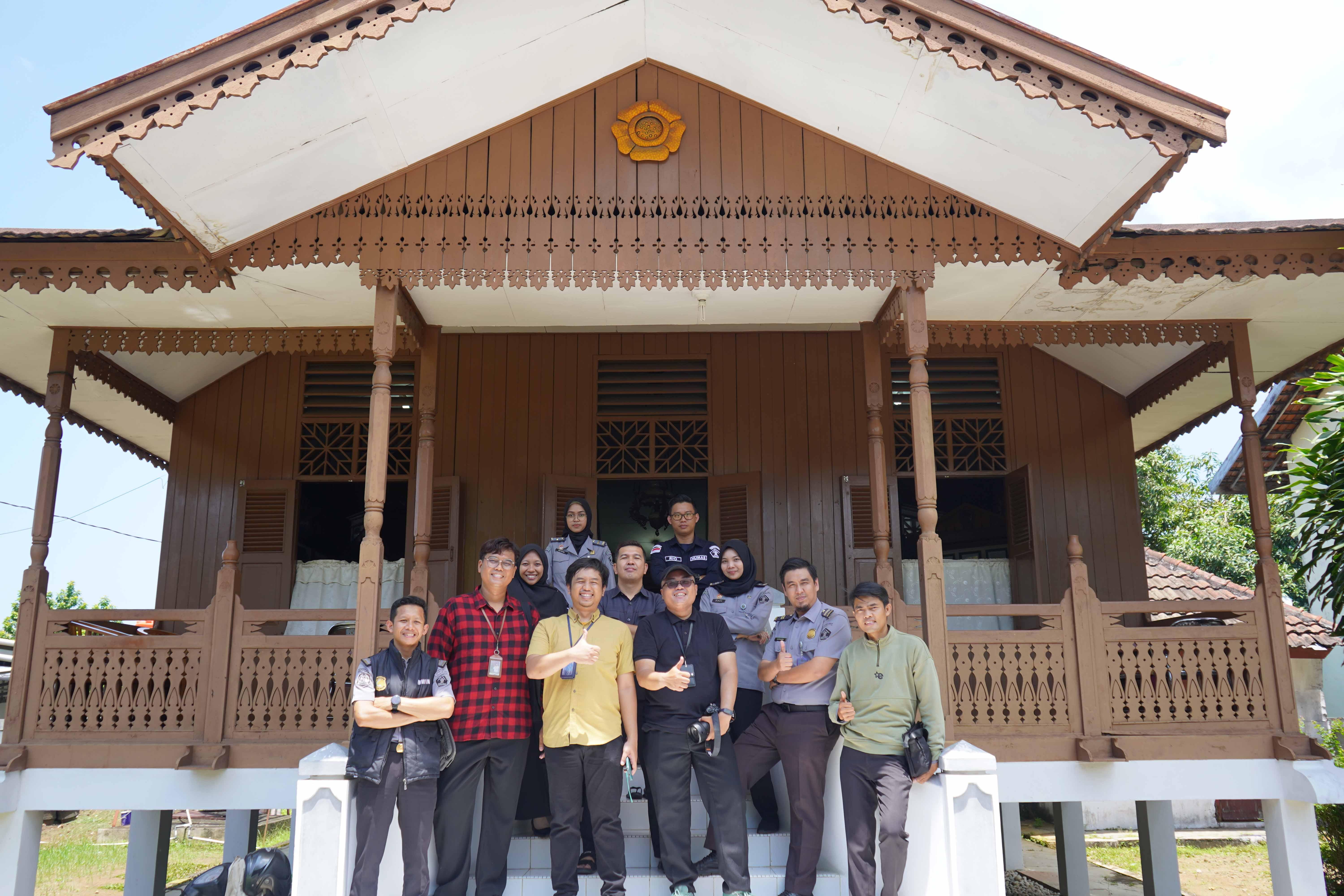 DSC00983_copy.jpg